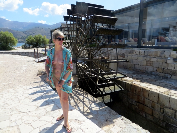 ModestyAblazeWaterWheel5
