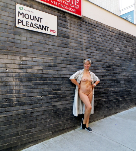 modestyablazestreet1