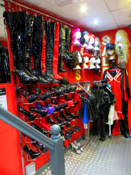 Honour Clothing Waterloo Shoes